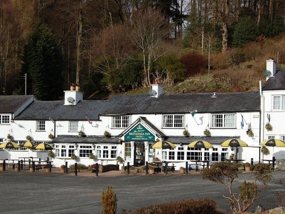 Britannia Inn Llangollen Exterior photo