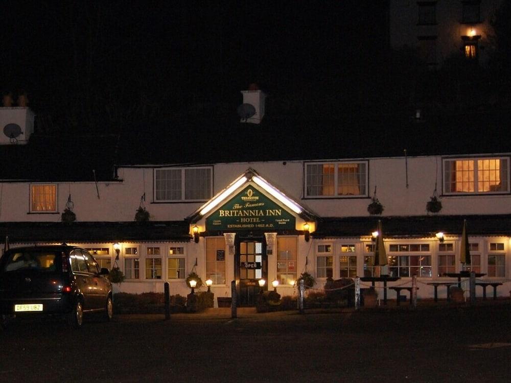 Britannia Inn Llangollen Exterior photo