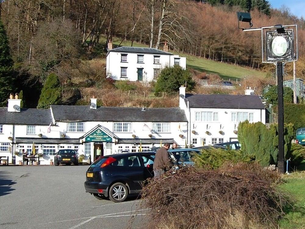 Britannia Inn Llangollen Exterior photo