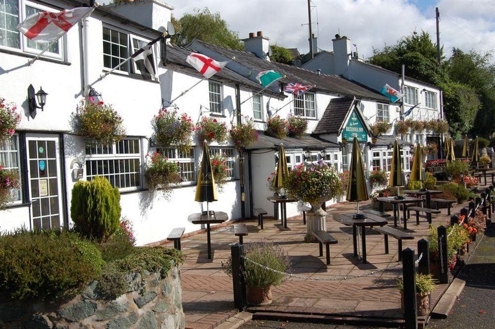 Britannia Inn Llangollen Exterior photo